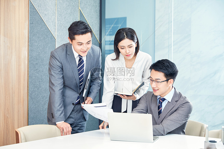 伊朗处决一名向以色列提供核科学家信息的间谍