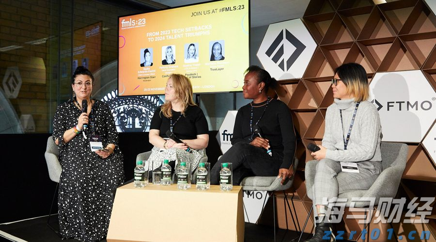 中国驻法使馆举行法国友人捐赠抗战历史照片交接仪式