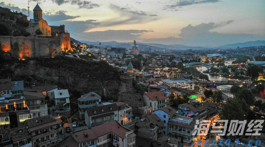 美股异动 | 新能源汽车股票普遍上涨 小鹏汽车(XPEV.US)涨幅超5.4%