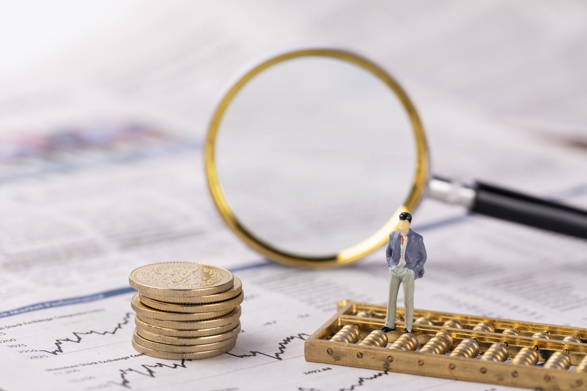 深中通道一汽车起火！明火于15时许扑灭，无人伤亡