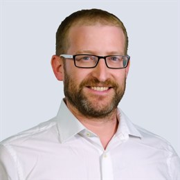 国内跨径最大的跨峡谷分离式混合梁斜拉桥成功合龙